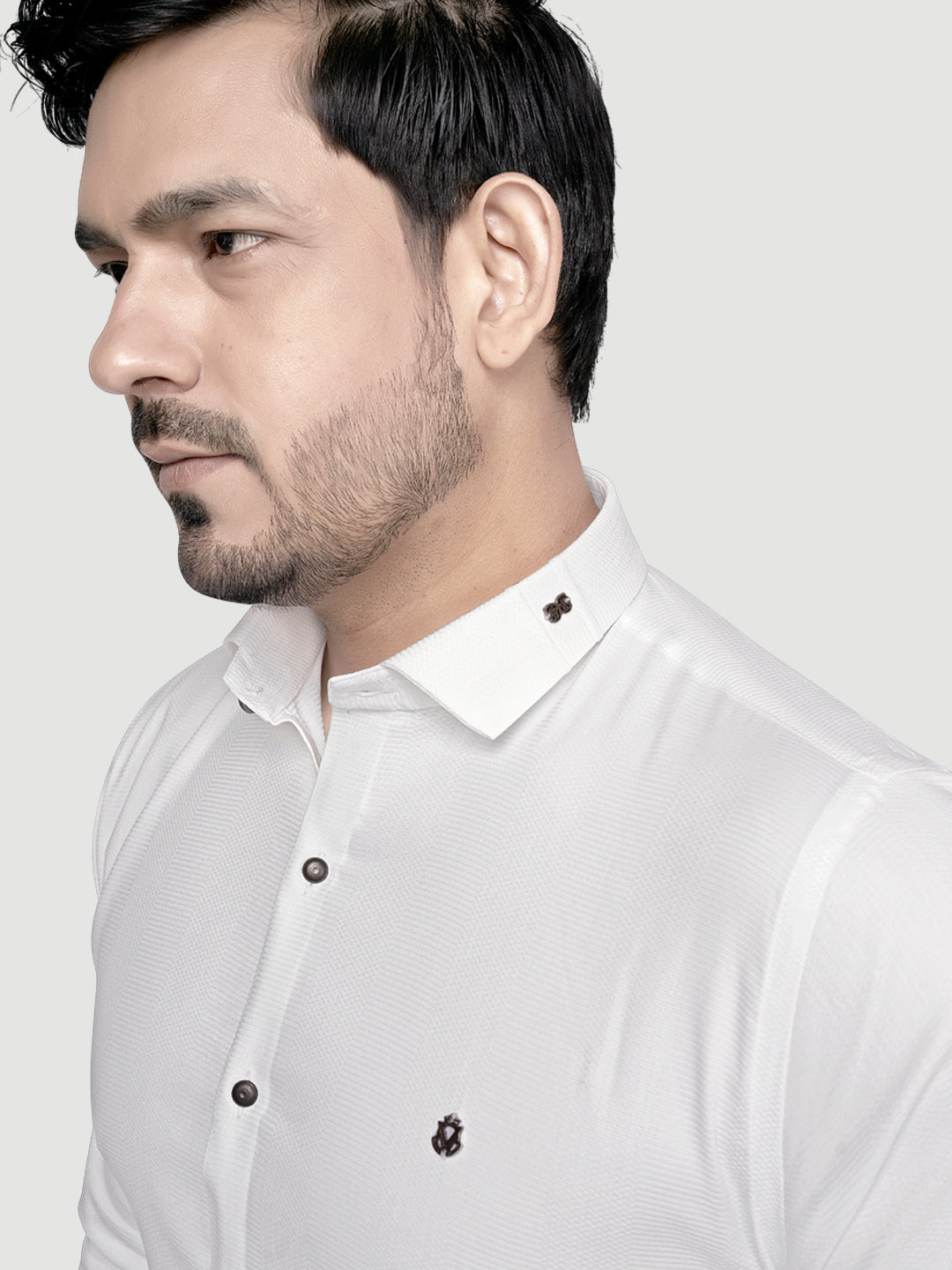 Designer Shirt with Collar Accessory & Metal Broach