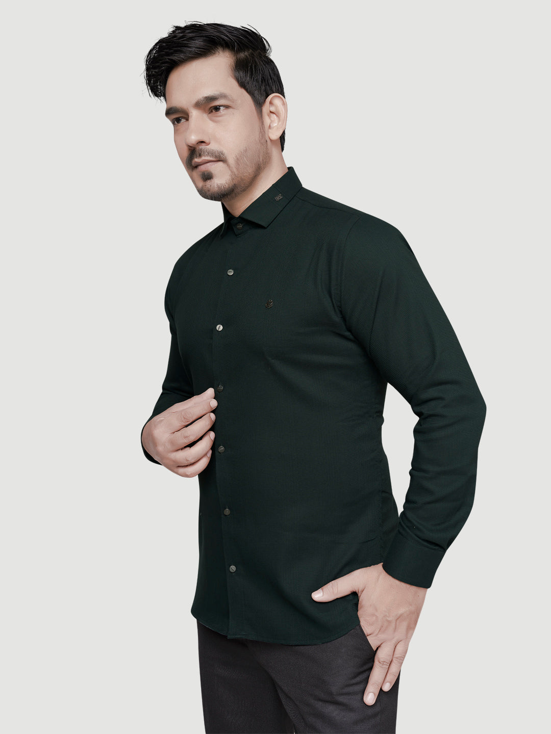 Designer Shirt with Collar Accessory & Metal Broach