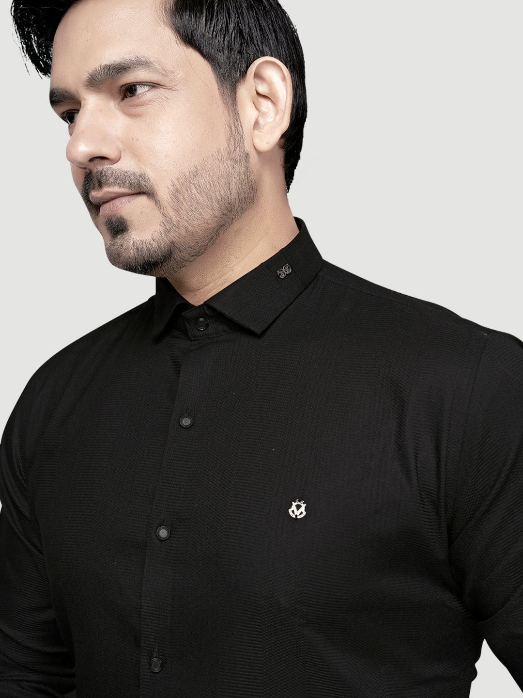 Designer Shirt with Collar Accessory & Metal Broach