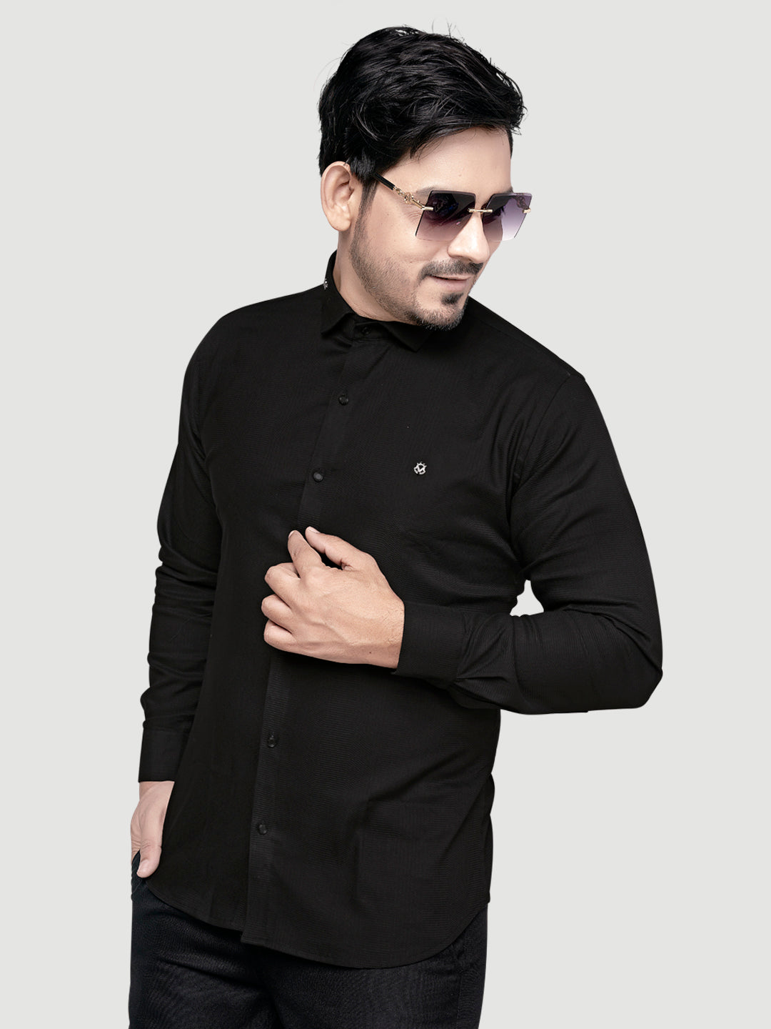 Designer Shirt with Collar Accessory & Metal Broach