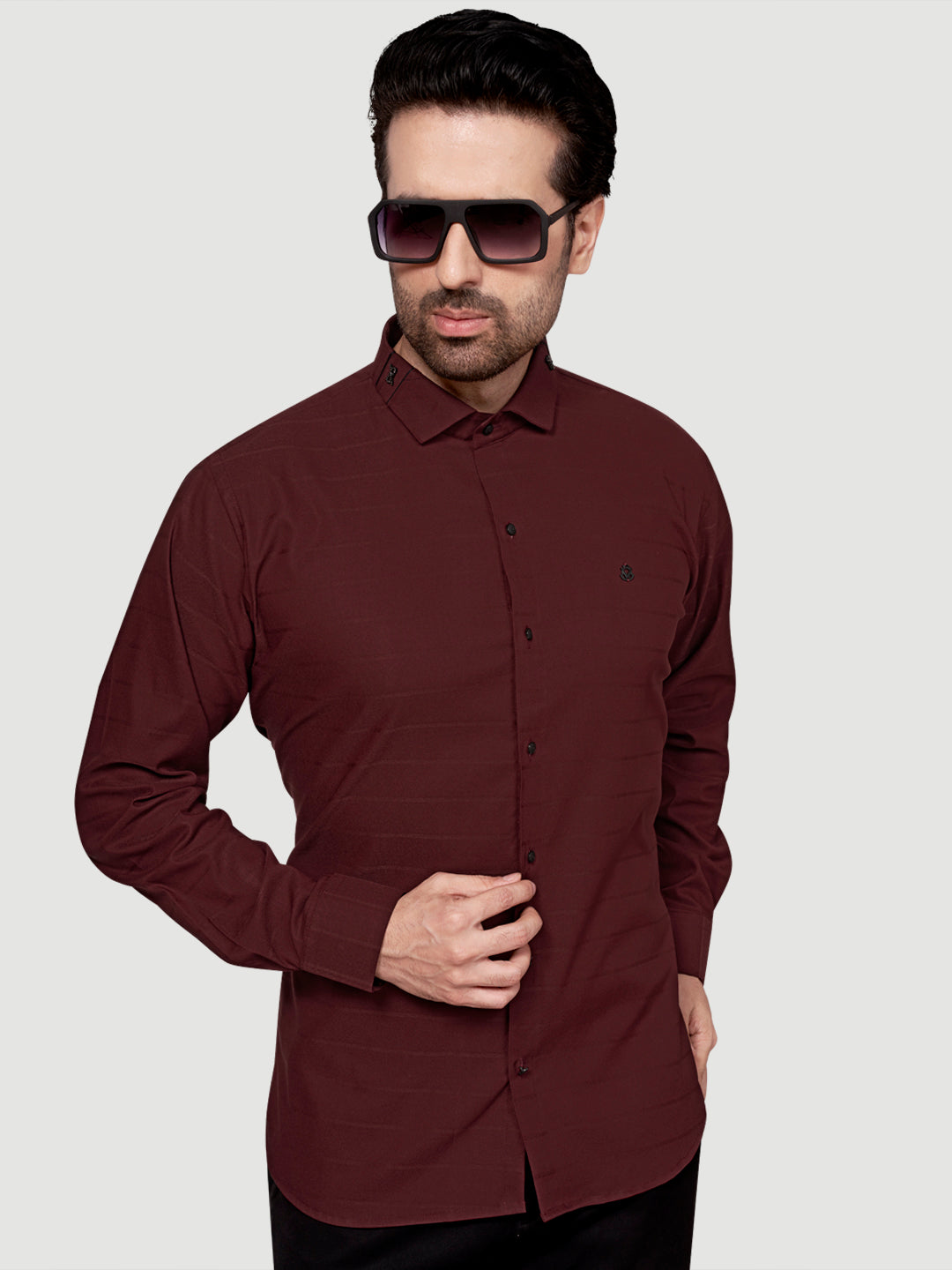 Black and White Men's Designer Shirt with Collar Accessory & Designer Broach Maroon