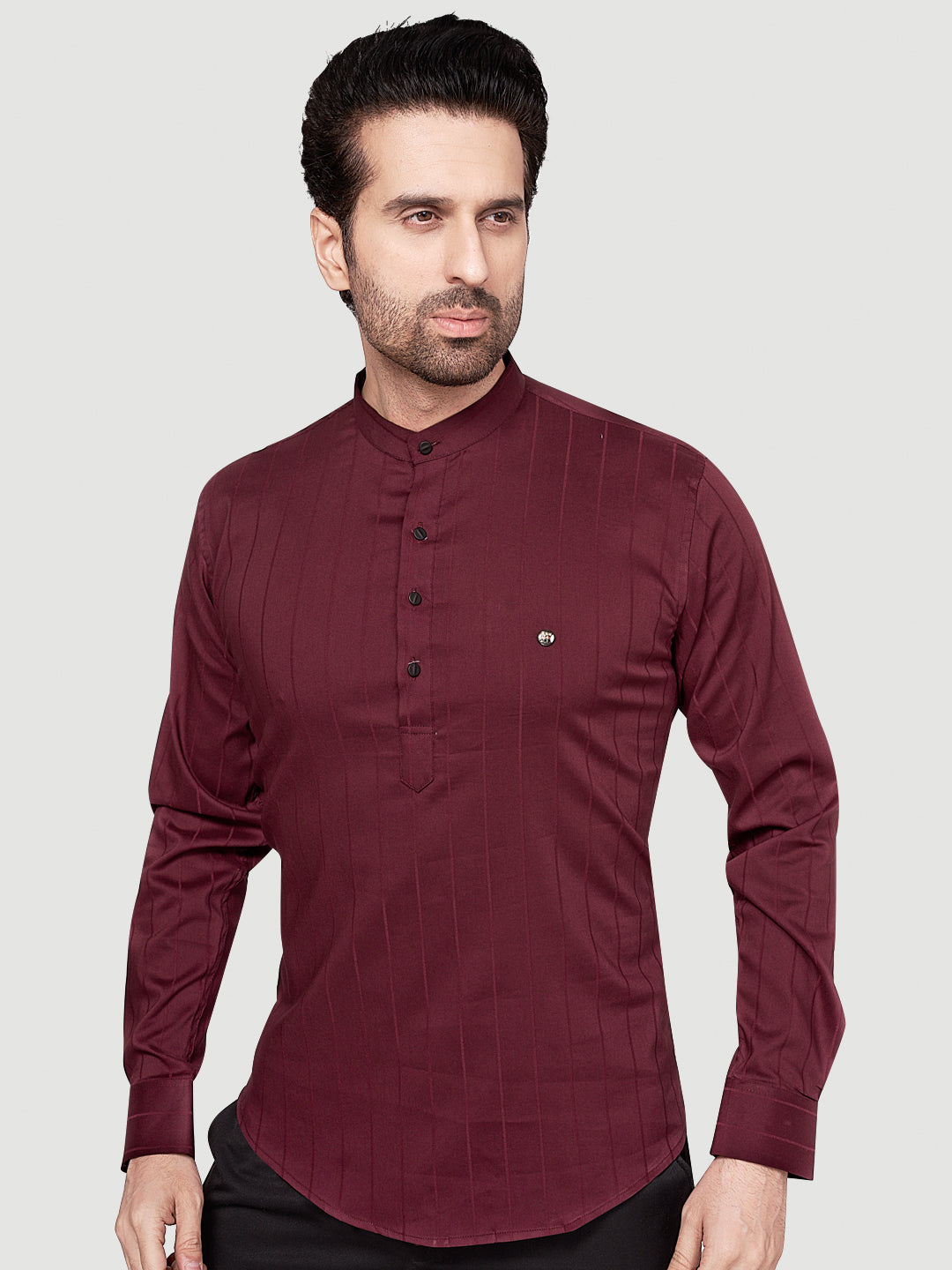 Black & White Men's Casual Short Kurta Maroon