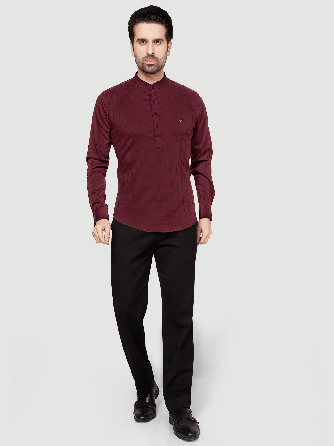 Black & White Men's Casual Short Kurta Maroon