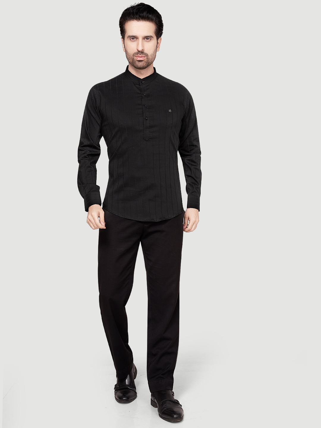 Black & White Men's Casual Short Kurta Black
