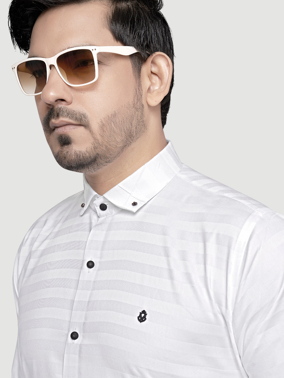 Men's Designer Weft Shirt with Collar Accessory