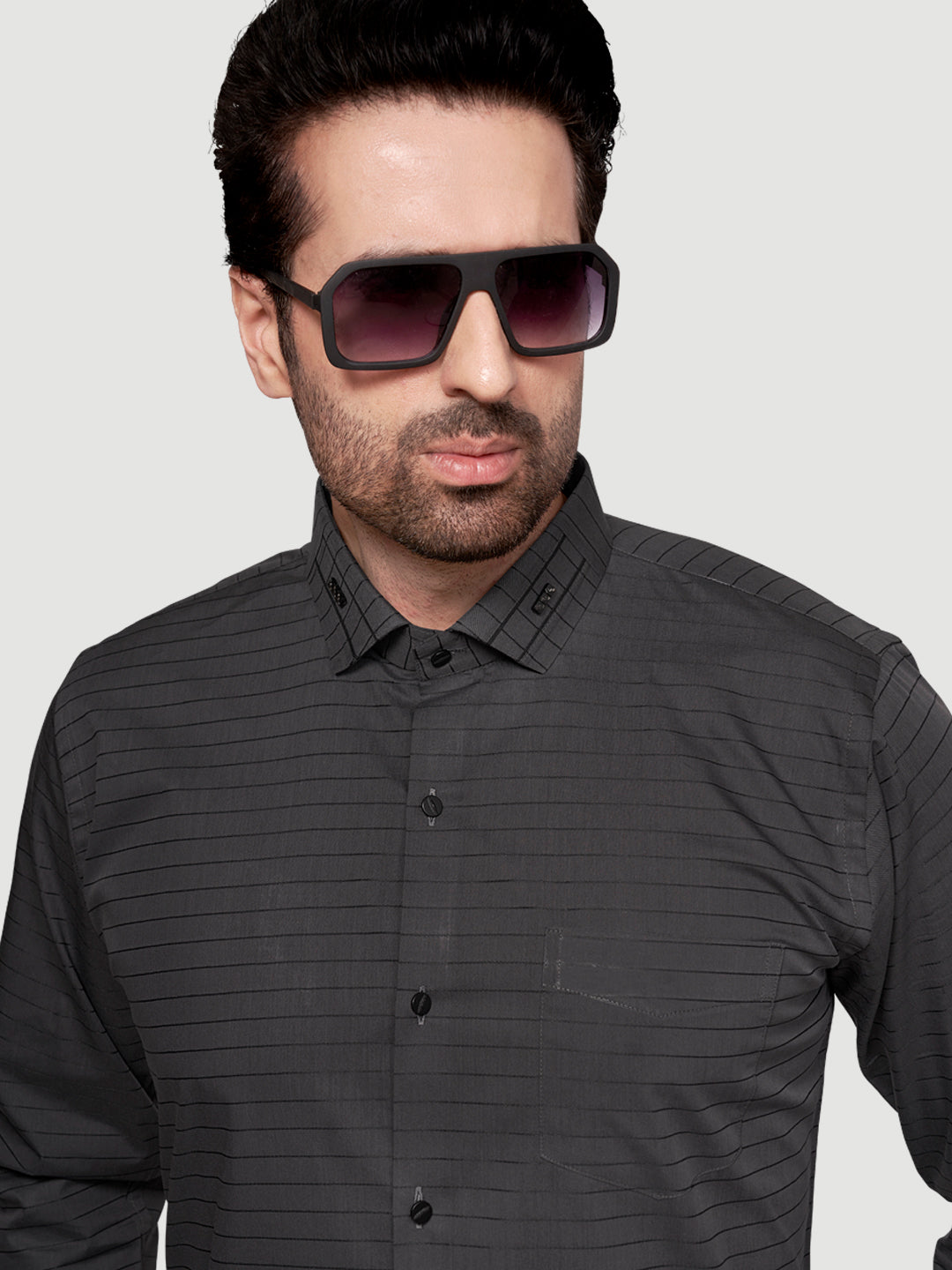 Black & White Men's Designer Weft Shirt with Collar Accessory Grey