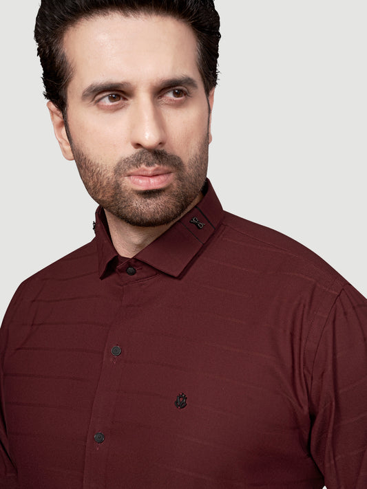 Black and White Men's Designer Shirt with Collar Accessory & Designer Broach Maroon